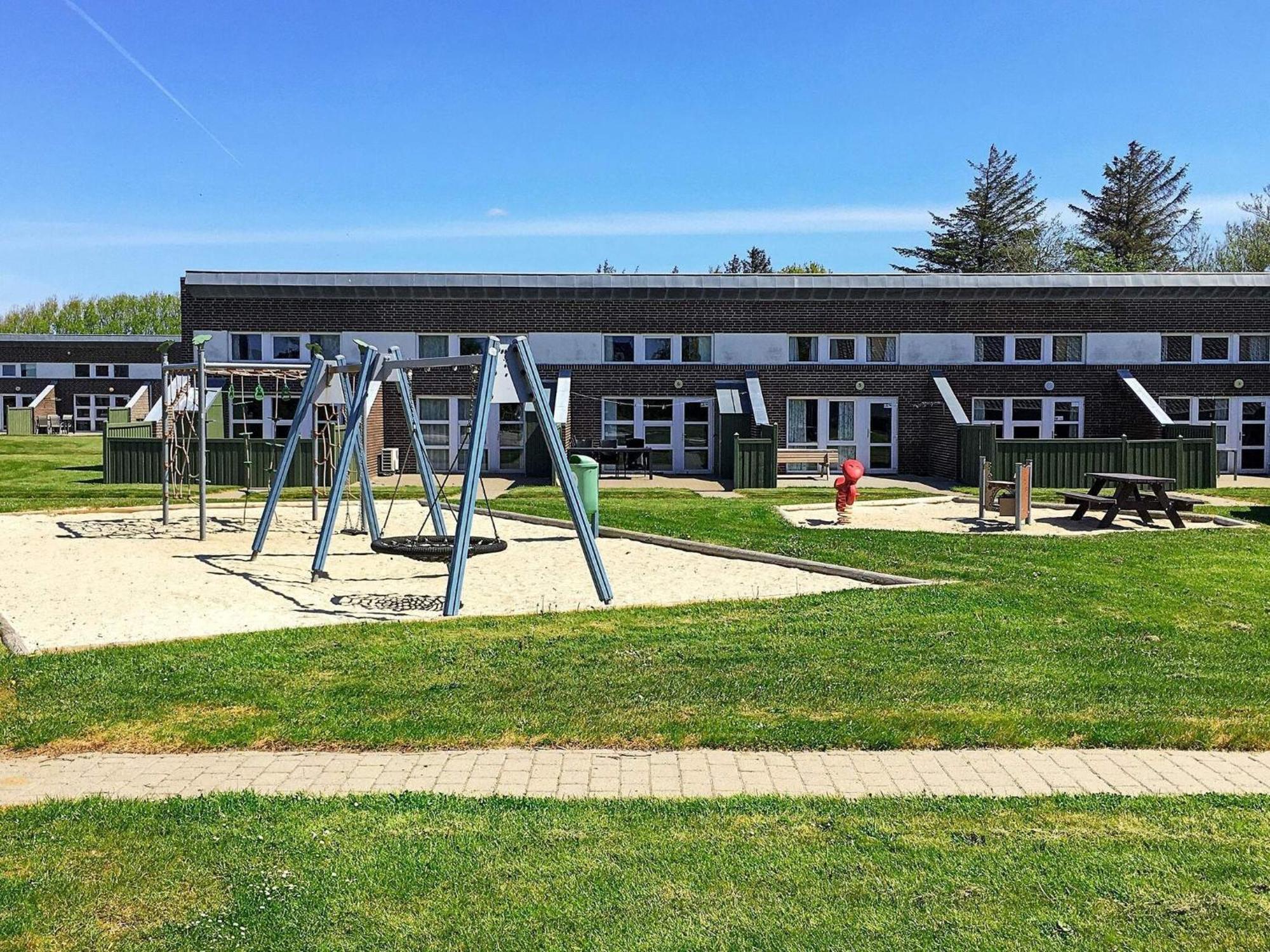 6 Person Holiday Home On A Holiday Park In Hemmet Bagian luar foto