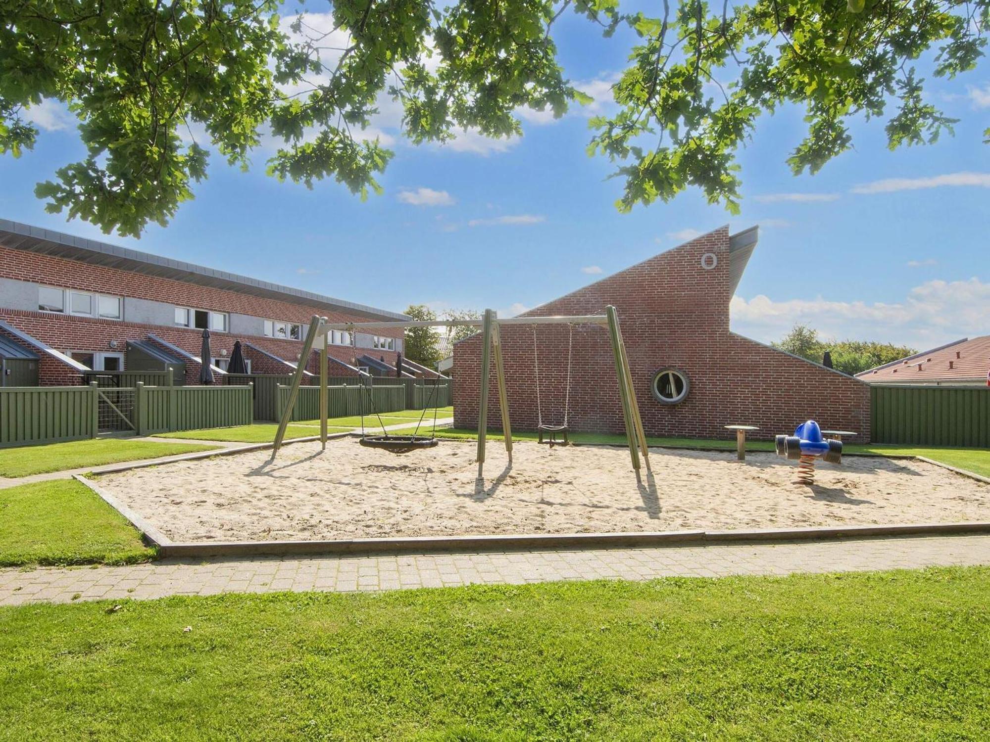 6 Person Holiday Home On A Holiday Park In Hemmet Bagian luar foto