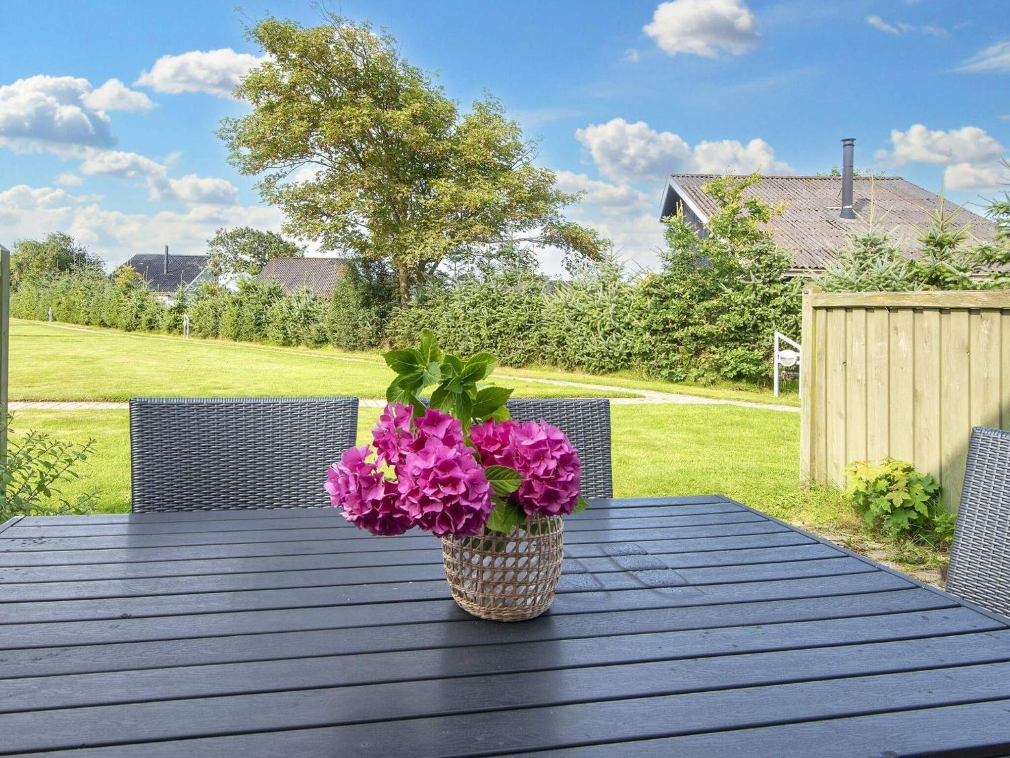 6 Person Holiday Home On A Holiday Park In Hemmet Bagian luar foto