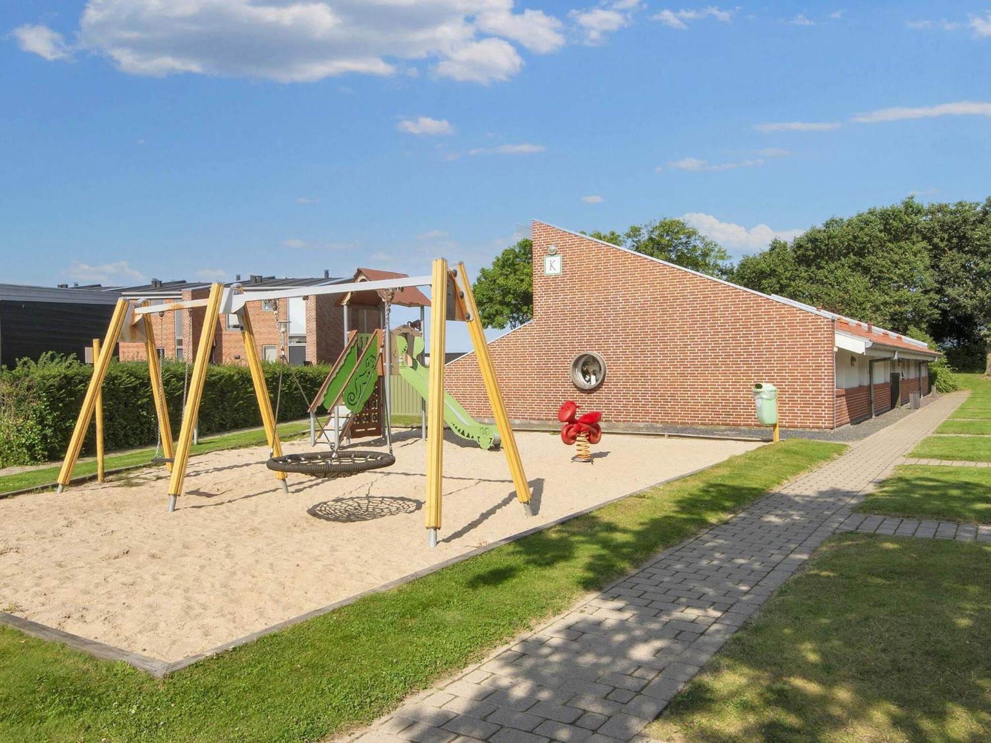 6 Person Holiday Home On A Holiday Park In Hemmet Bagian luar foto