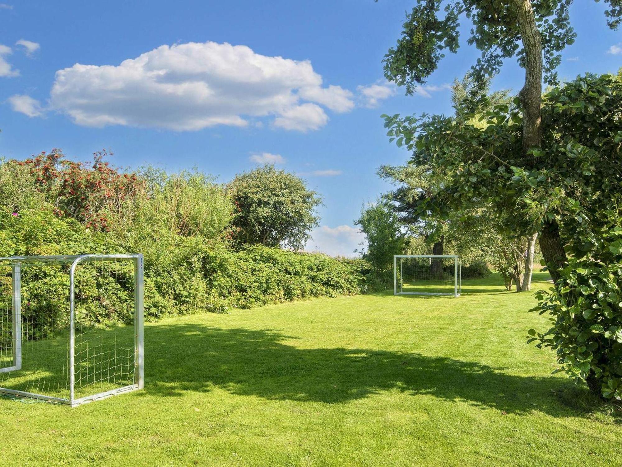 6 Person Holiday Home On A Holiday Park In Hemmet Bagian luar foto
