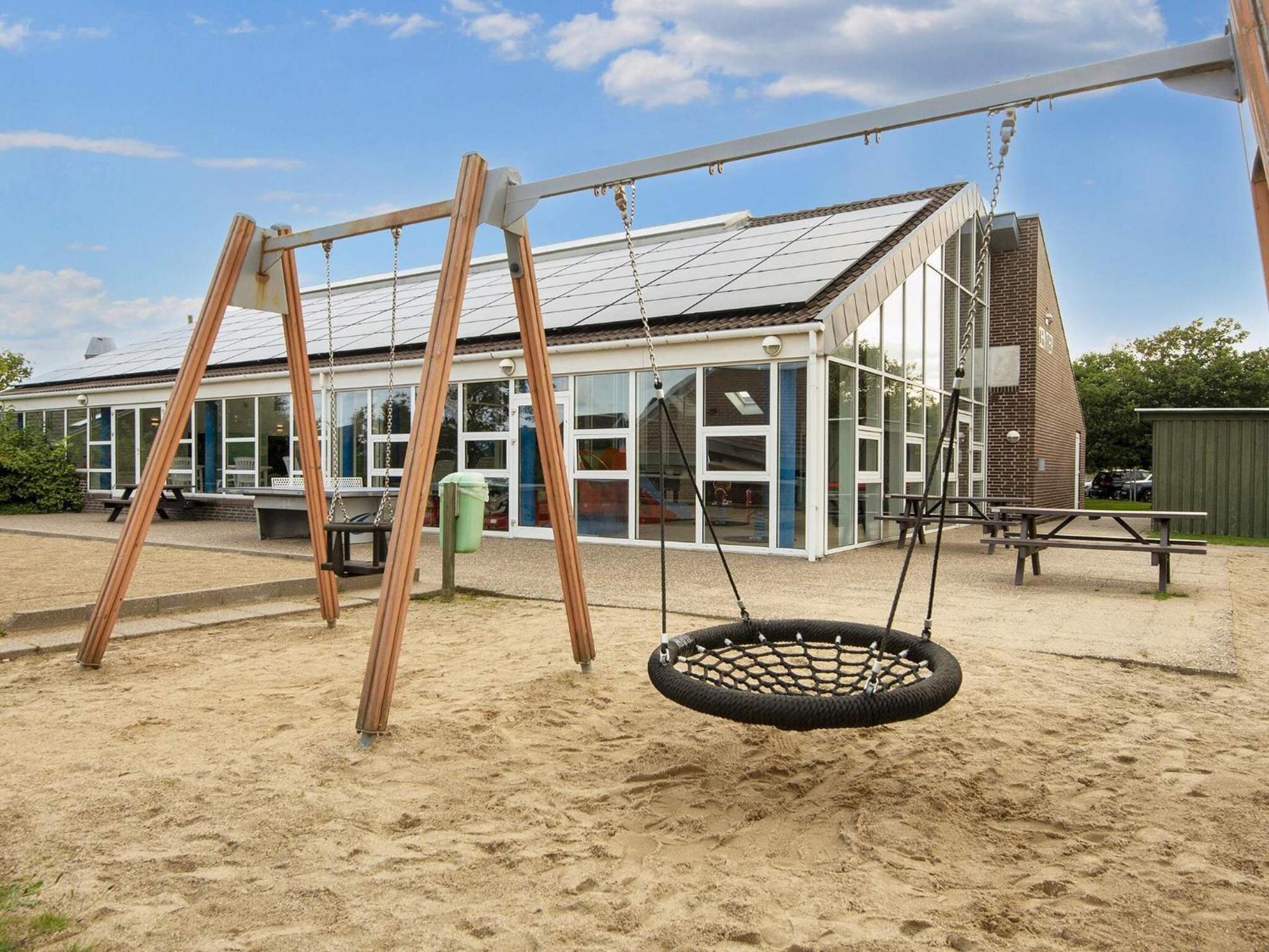 6 Person Holiday Home On A Holiday Park In Hemmet Bagian luar foto